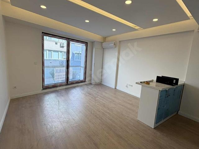 BEŞİKTAŞ MAÇKA VİŞNEZADEDE SIFIR BİNADA KİRALIK 1+1 DAİRE