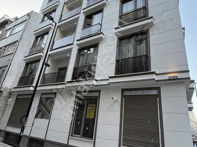 Beşiktaş Merkezde Yeni Binada Kombili Kiralık Arakat 1+1 Daire
