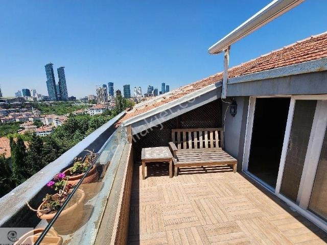 Beşiktaş Ulus Kelaynak Sok. 5+1 +yardımcı Odalı 4+2 Olarak Kullanıma Uygun Kiralık Daire