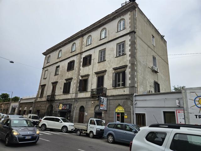 Benvenuti a Cagliari, nel suggestivo contesto di un palazzo. 120m² Cagliari