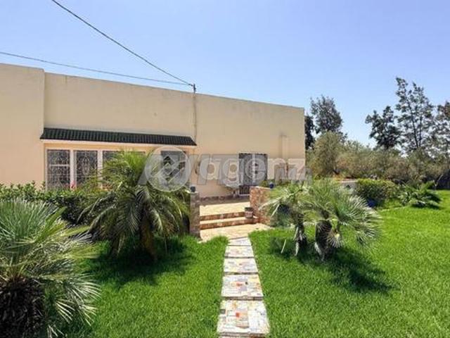 BEN MO 1001 Villa à vendre à Benslimane