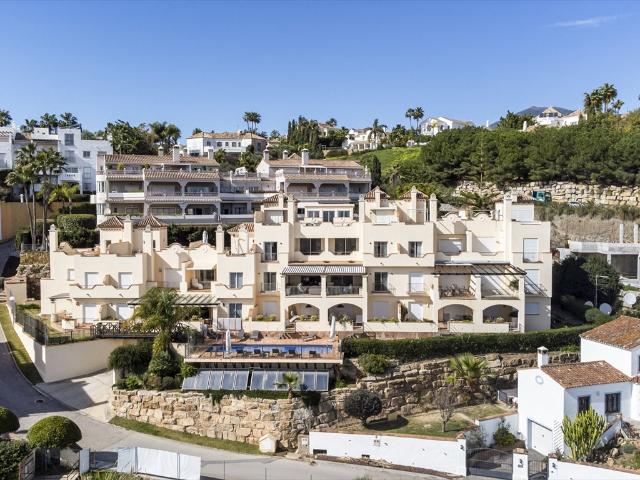 Luksusowy penthouse z panoramicznym widokiem na morze