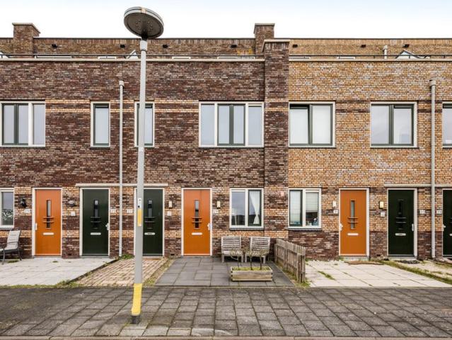 Beneden + bovenwoning appartement te huur in Almere