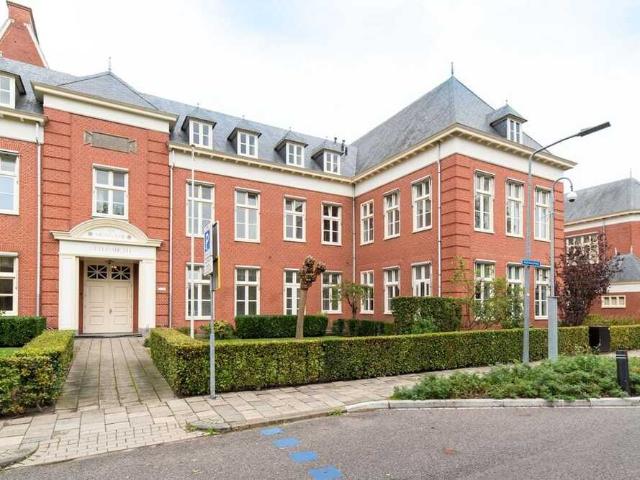Beneden + bovenwoning te huur in Almelo