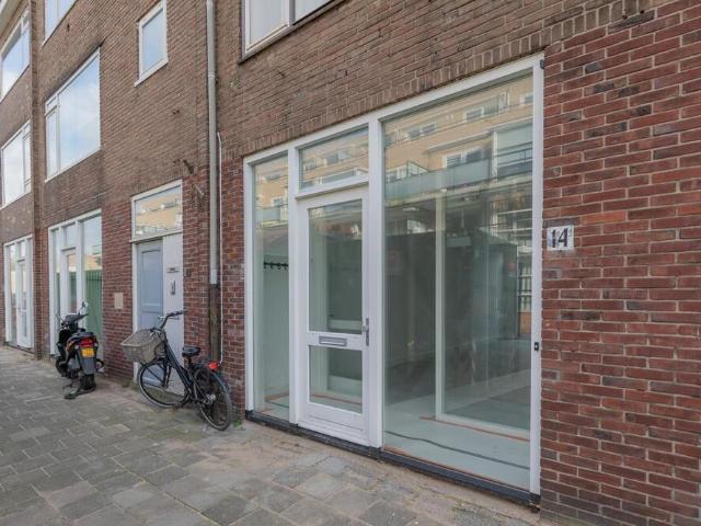 Benedenwoning appartement met open portiek te huur in Haarlem