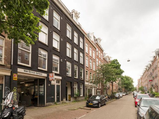 Benedenwoning bel etage te huur in Amsterdam