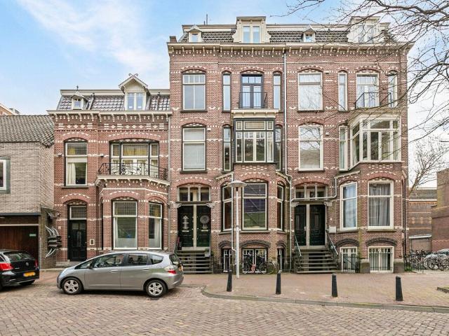 Benedenwoning bel etage te huur in Utrecht