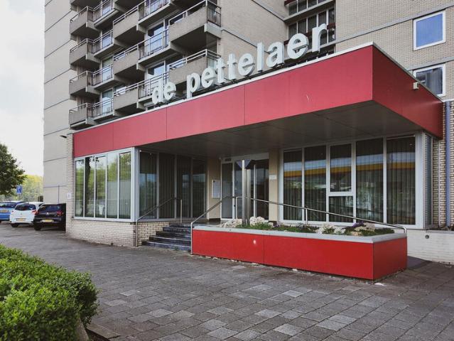 Benedenwoning service flat te huur in Den Bosch