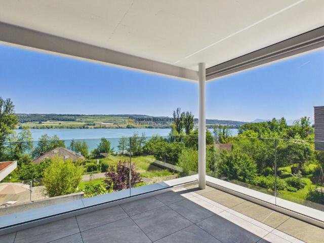 Beneidenswerte Aussicht an lebensqualitativer Lage