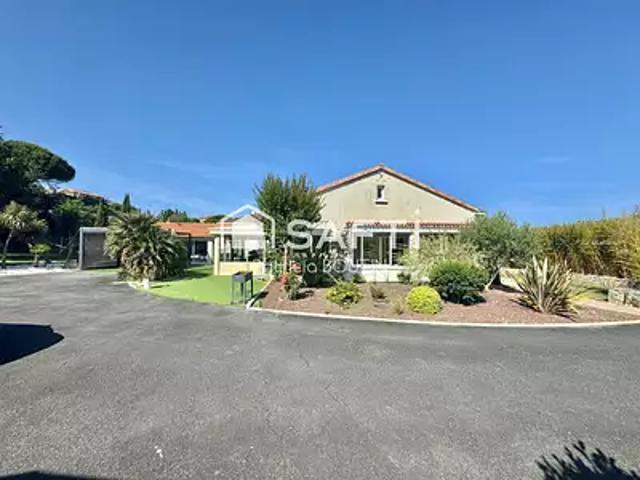 Benet 85490 Achat / Vente maison 8 pièces t8 terrasse