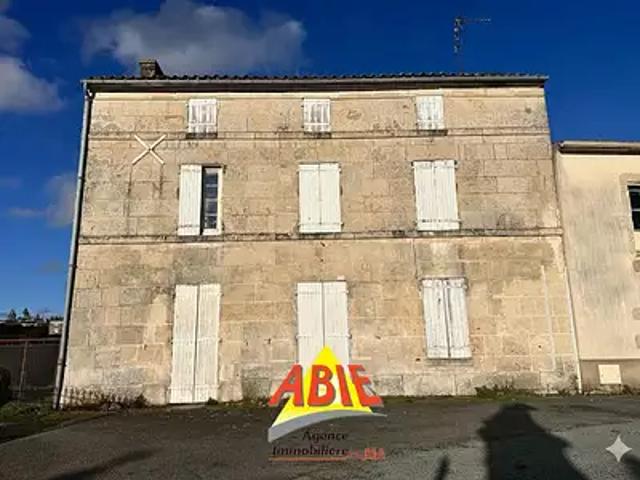 Benet 85490 Achat / Vente maison 4 pièces t4