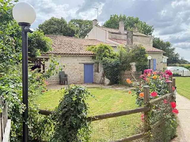 Benet 85490 Achat / Vente maison 9 pièces t9