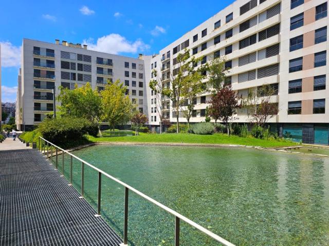 BENFICA / ALTO DOS MOINHOS APARTAMENTO T2 COM ARRECADAÇÃO E GARAGEM
