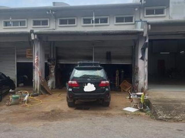 Bengkel Industrial Lot di Jaya Gading Kuantan utk diJual