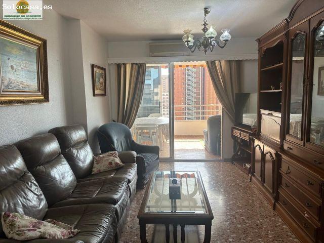 Benidorm zona Levante Apartamento de 2 habitaciones con parking, piscina y preciosos jardines!
