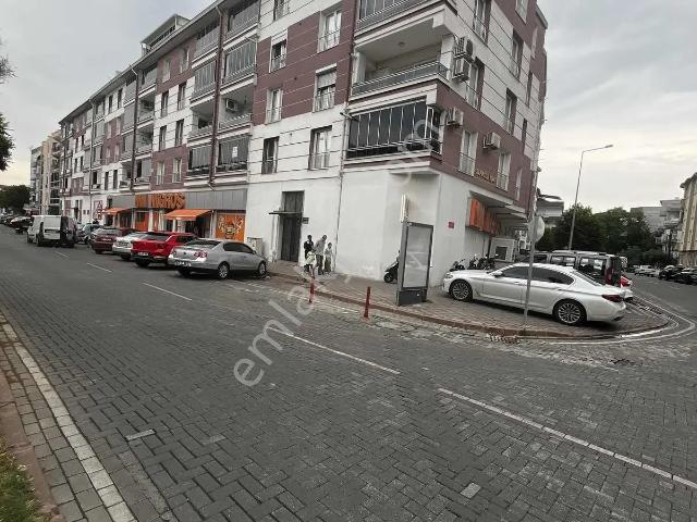 Benim Emlak'tan Hürriyet Mah. Migros Marketin Üstünde Köşe Daire