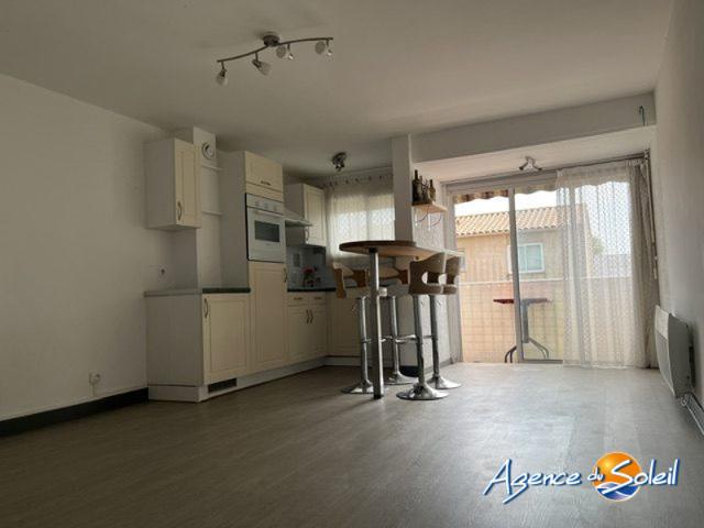 BEAU APPARTEMENT T2 TRAVERSANT