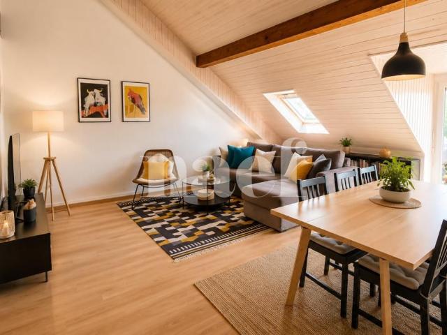 Beau duplex de 7 pièces d'env. 210m2 au 2ème étage.