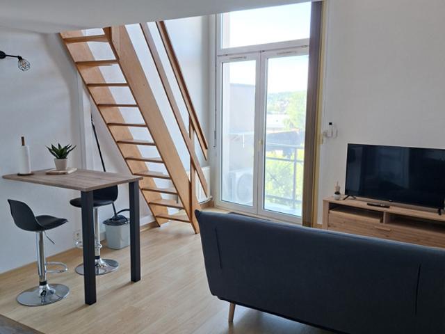 Beau duplex meublé neuf