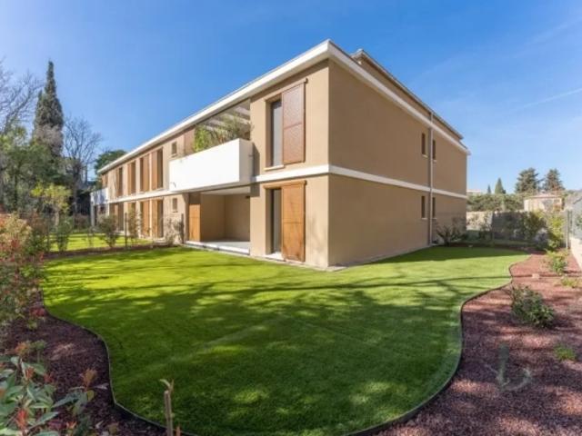 BEAU DEUX PIÈCES AVEC JARDIN