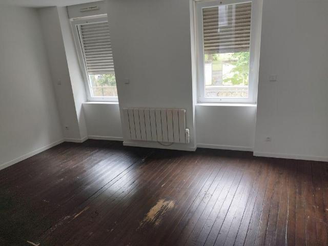 Beau F1 29m² proche Lycée Prouvé