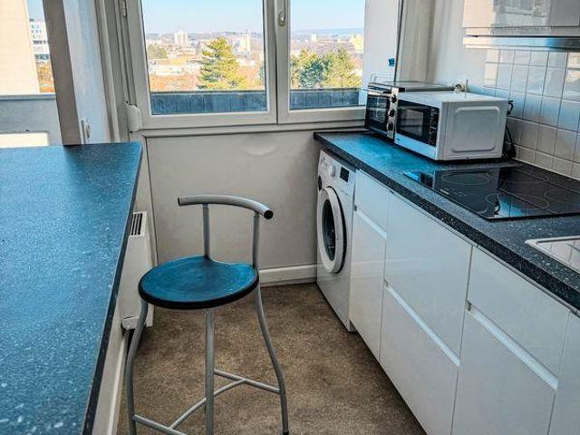 Beau F1bis meublé 31m² refait à neuf