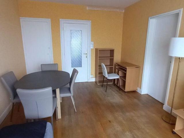 Beau F2 meublé 48m² avec balcon et cave