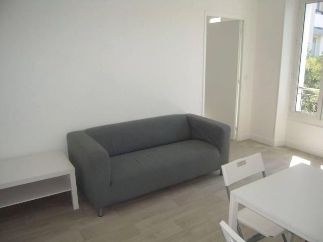 Beau F2 MEUBLÉ 32m² PROCHE METRO