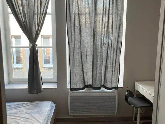 Beau F2 meublé rénové 39m² au calme