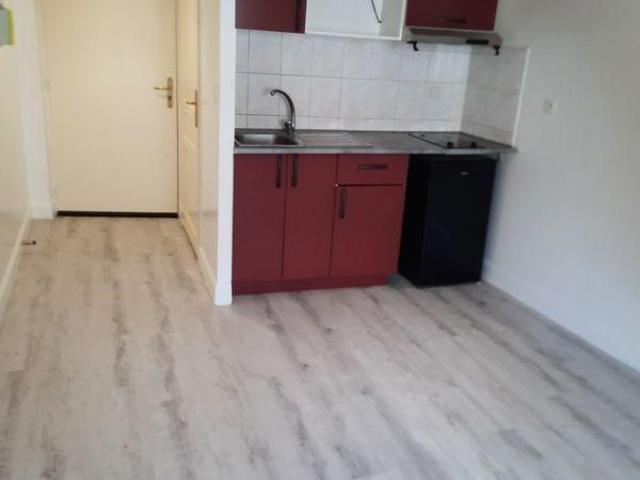 Beau F2 duplex 36m² QUARTIER BRETONNERIE