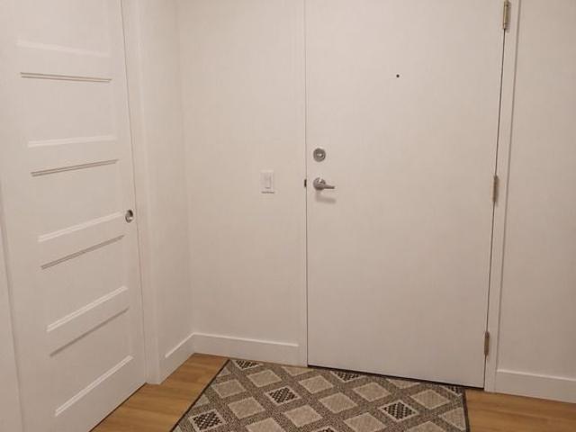 Beau Grand 3 1/2 style Condo