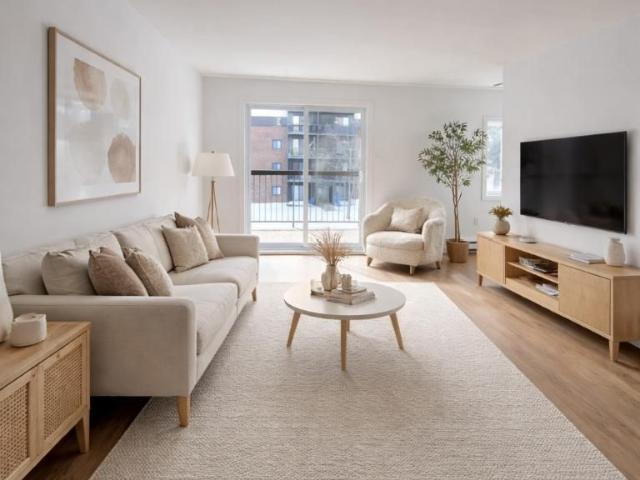 BEAU GRAND 4 ½ EN COIN, ENTIÈREMENT RÉNOVÉ 1 360$ TOUT INCLUS ! DISPONIBLE À PARTIR DE JUIN OU JUILLET