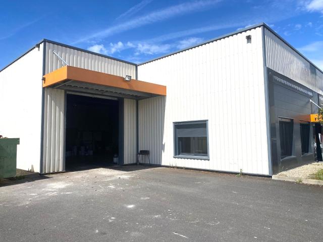 BEAU LOCAL PROFESSIONNEL