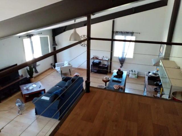 Beau loft à louer 90m²