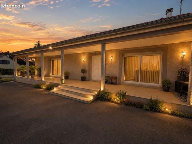 Beau pavillon de plain pied 195 m2 luxeuil les bains quartier residentiel
