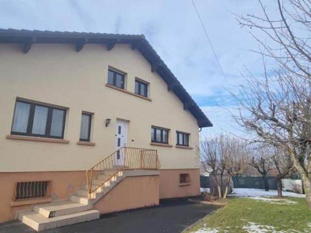 BEAU POTENTIEL POUR CETTE MAISON A RAFFAICHIR 3 CHAMBRES