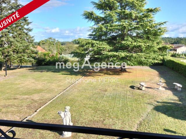 BEAU POTENTIEL POUR CETTE MAISON PROCHE DE MONTLUCON