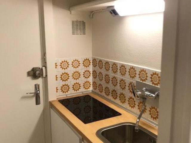 Beau Studio 17m² entièrement rénové