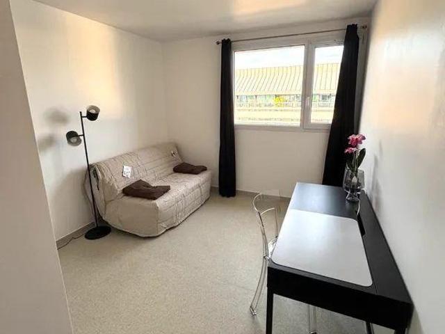 Beau studio 17m² meublé