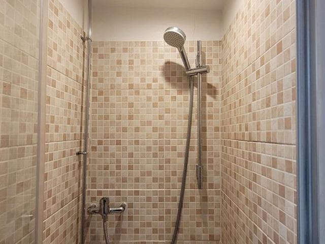 BEAU STUDIO 14 M2 PARIS 18EME