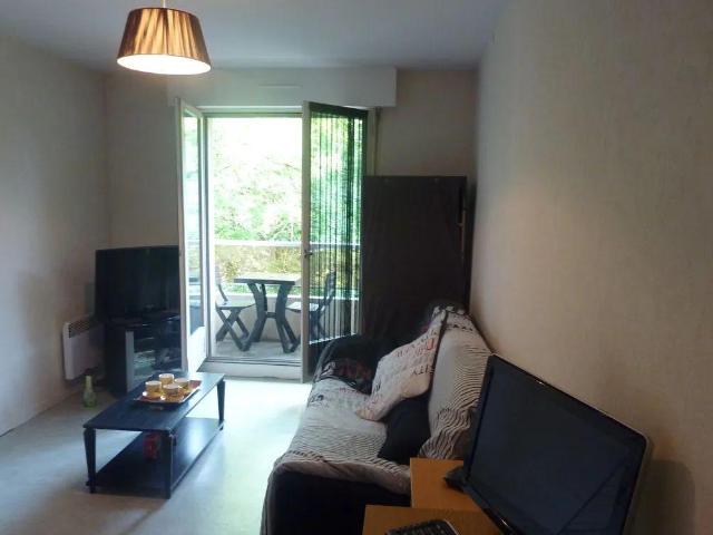 Beau studio 20m2 plein sud à Pau idéal étudiants