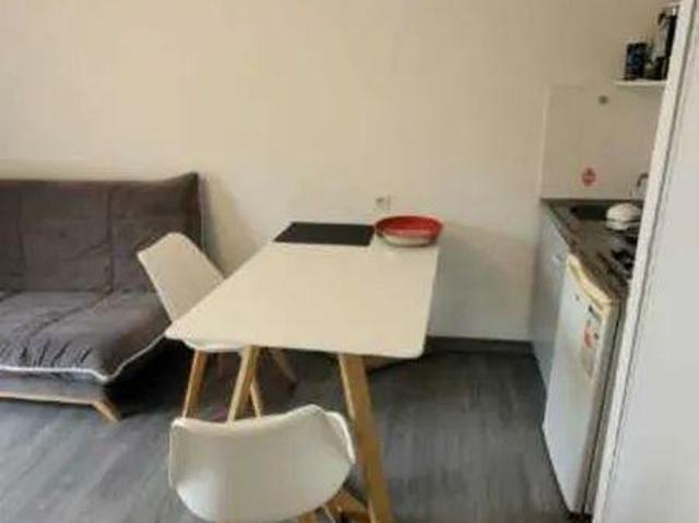Beau studio 20m2 proche ISEN et UBO