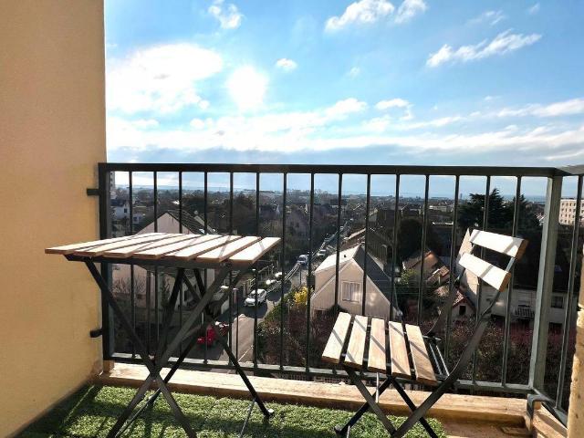 Beau studio 20m² avec balcon, parking et cave