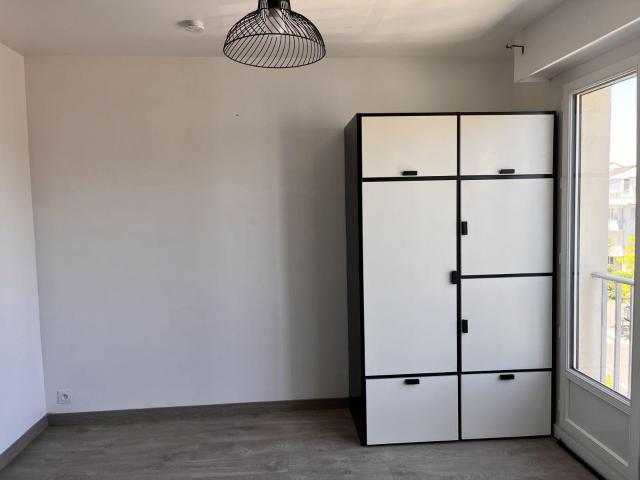 Beau studio 21m² refait à neuf