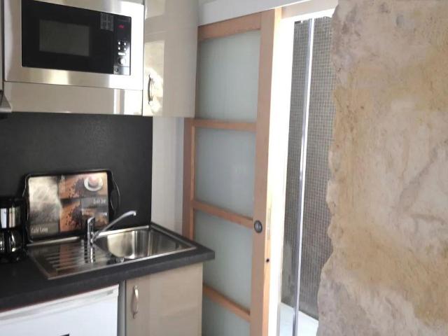 Beau Studio 22m2 dans le carré d'or Nice Centre