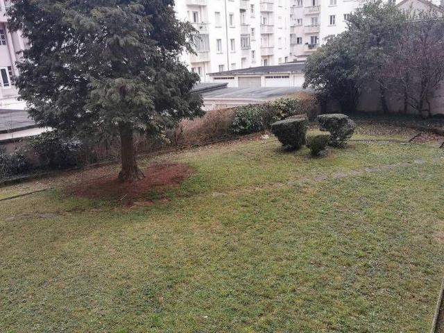 Beau studio 24 m² refait à neuf à Grenoble