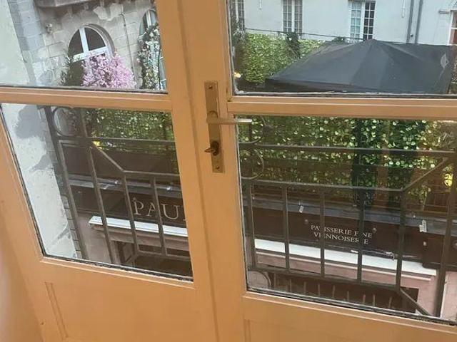 Beau studio 24m² à 50m de la Place Royale