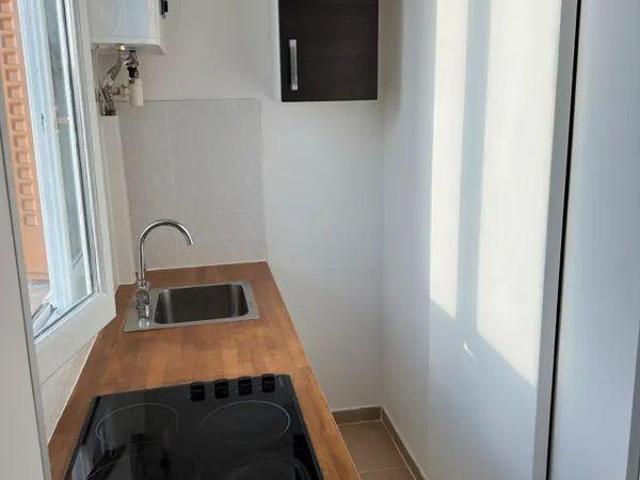 Beau Studio 2 pièces 24m2 à Vitry proche Paris