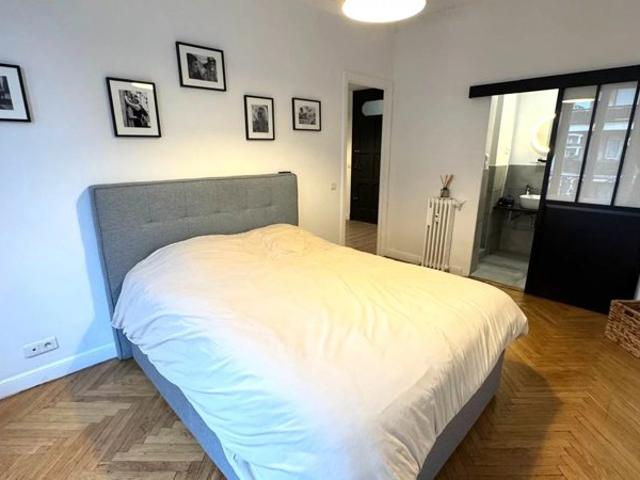 Beau Studio 32 m2 Immeuble Art Déco Secteur Tzarewitch Nice Centre