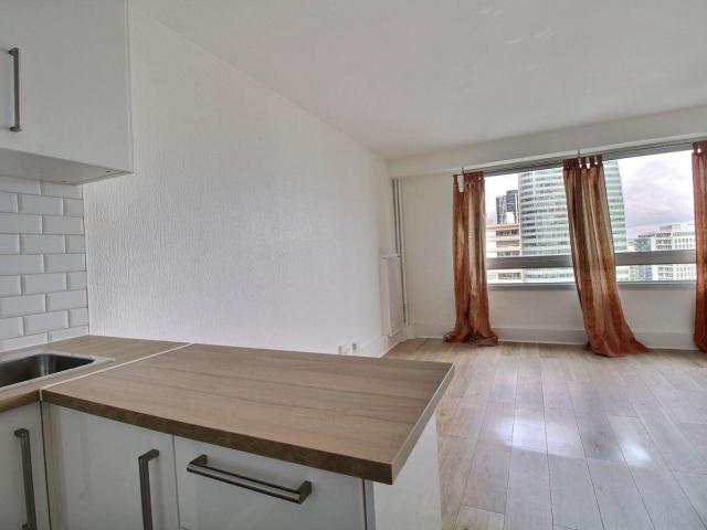 Beau studio 35m² proche de la Défense
